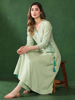 Jaipur Kurti - Women Green Flared Kurta with Pant