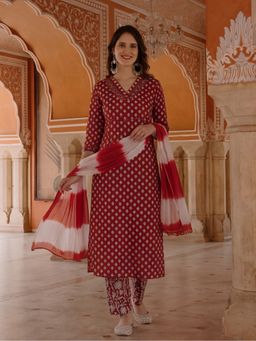 Jaipur Kurti - Women Pink Floral Printed Kurta with Pant and Dupatta