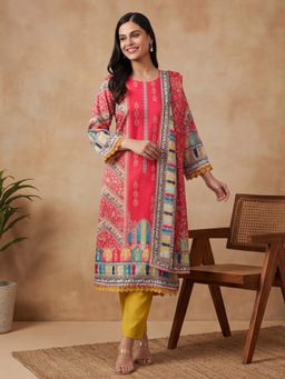 Jaipur Kurti - Women Pink Printed Straight Kurta with Pant and Dupatta