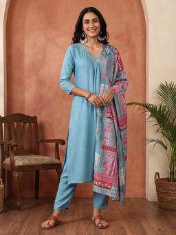 Jaipur Kurti - Women Blue Embroidered Straight Kurta with Pant and Dupatta