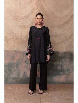 LABEL NAARITI - Black Naina Embroidered Kurti