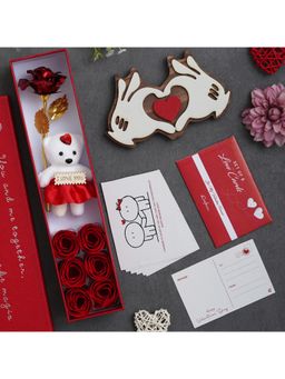 eCraftIndia - Combo of Set of 8 Love Post Cards Set, Valentine Gift Box, Hands Showcasing Gift Set