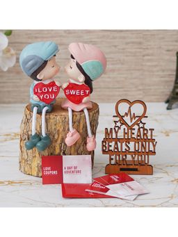 eCraftIndia - Combo of Set of 12 Love Gift Cards, Wooden Showpiece, Girl & Boy Kissing Figurine Set