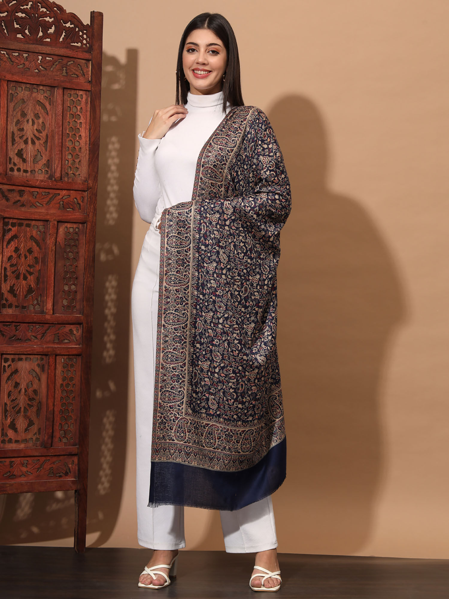 zamour Floral Paisley Pattern Kani Woven Stole-picture-36