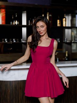 STARIN - Aurora - Crimson Rose Square Neck Bow Back Mini Dress