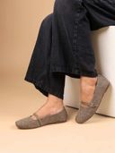 Taupe color option, Currently selected
