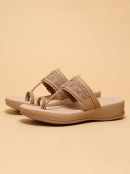 ERIDANI - Women Yavi Tan Kolhapuri Flatforms