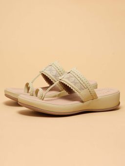 ERIDANI - Women Yavi Green Kolhapuri Flatforms