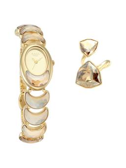 Titan - Women Analog Beige Dial Gold Strap Watch with Ring (M)