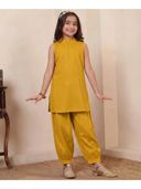Yellow color option, Currently selected