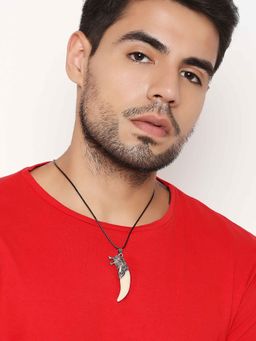 OOMPH - Silver Steel Wolf White Tooth Fashion Pendant Necklace for Men