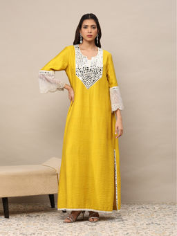 Garden VARELI - Women’S Silk Blend Mirror Work Straight Kurta