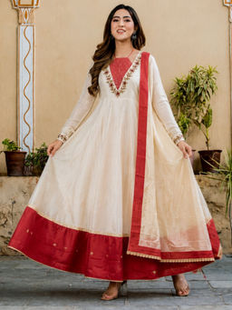 HOUSE OF JAMOTI - Off White Aarohi Tissue Anarkali Dress with Dupatta