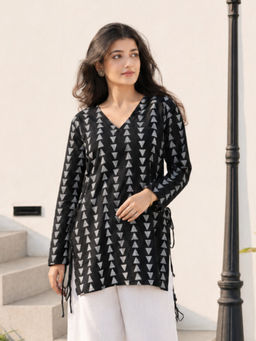 KAFTANIZE - Black Geometric Block Printed Short Kurti