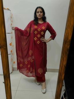 Gahan - Womens Viscose Rayon Straight Printed Kurta with Pant& Dupatta - Red