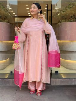Gahan - Womens Viscose Rayon Straight Solid Kurta with Pant & Dupatta - Pink