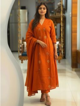 Gahan - Womens Viscose Rayon Straight Printed Kurta with Pant & Dupatta - Orange