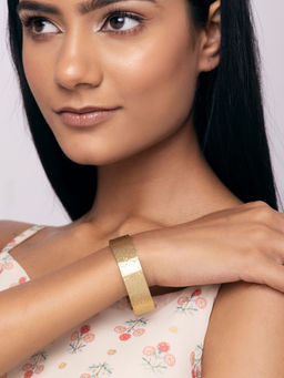Indya - Gold Hammered Adjustable Cuff
