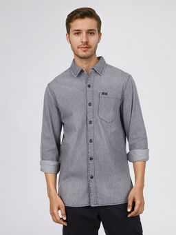 Lee - Men Solid Grey Regular Fit Shirt