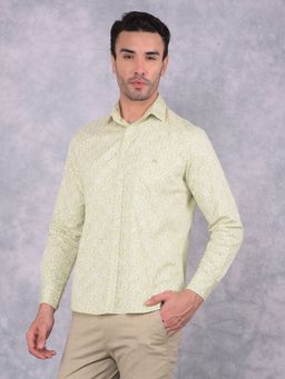 CRIMSOUNE CLUB - Men Green Floral Print Pure Cotton Shirt