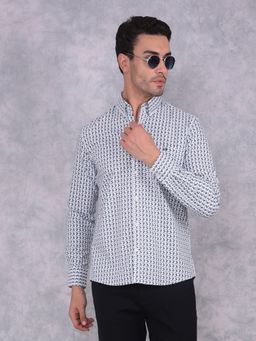 CRIMSOUNE CLUB - Men Navy Blue Geometric Printed Pure Cotton Shirt
