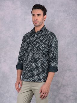 CRIMSOUNE CLUB - Men Green Printed Pure Cotton Shirt