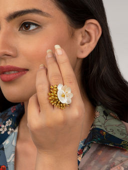 House of D'oro - Sampaguita Designer Cluster Shell Ring