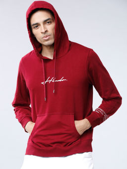 HIGHLANDER - Men Maroon Typography Hoodie