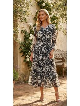 Souchii - Women Black Floral Printed Midi Dress