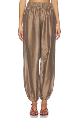 L'Academie - by Marianna Harmi Pant