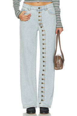 LIONESS - Penny Jean