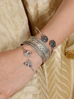 Teejh - Rutvi Stacked Bracelet (Set Of 3)