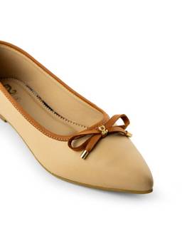 Fizzy Goblet - Nude Loop Me In Ballerina Flats
