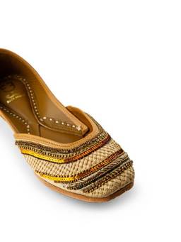 Fizzy Goblet - Beige The Fine Line Mojaris Flats