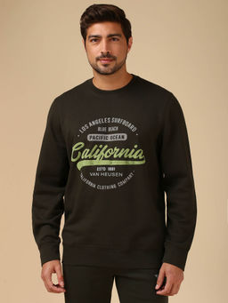 Van Heusen - Men Crew Neck & Long Sleeve Sweatshirt - Deep Sea