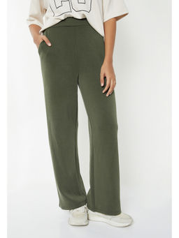 max - Women Solid Green Track Pant