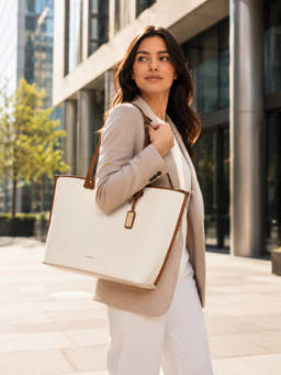 MOKOBARA - Womens The Belle Tote Bag - Off White