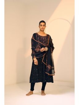 Sarang Kaur - Navy Blue Lavanya Embellished Dupatta