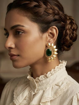 ZAZA BY SOMYA - The Coiled Wave Goldenen Earrings