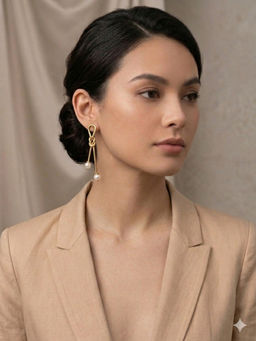 ZAZA BY SOMYA - The Gilded Knot White Earring