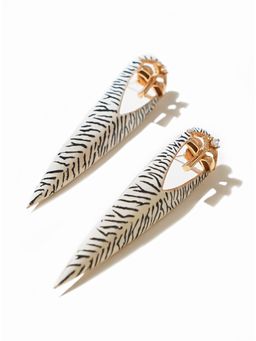 Outhouse - Gavi Spicule Earring In Zebra Enamel Finish