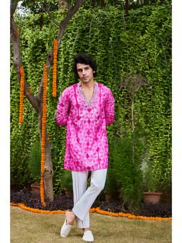 Nitika Gujral - Magenta Shibori Tie-Dye Embroidery Silk Kurta With Trousers