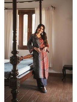 Mahee Jaipur - Rustic Red With Grey Panel Muslin Kurta With Pant