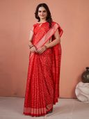 Red color option, Sold out, Currently selected