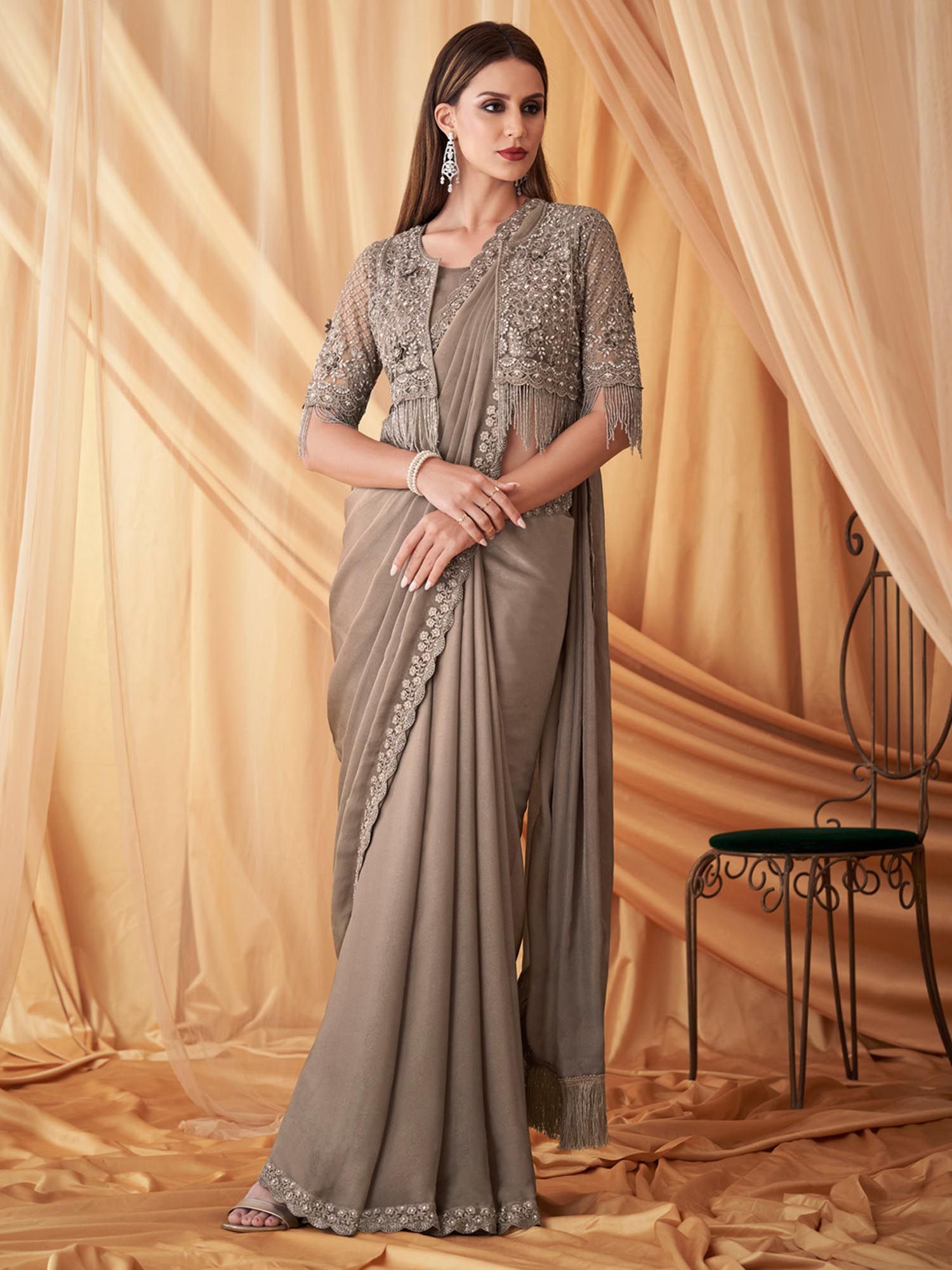 akhilam Women's Georgette Grey Embellished Designer Saree with Unstitched Blouse-picture-10
