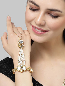 Karatcart - Gold Plated Polki Kundan and White Moti Hathphool for Women