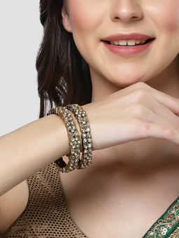 Karatcart - Antique Gold Plated Floral Shape Kundan Rajwadi Kadas for Women (Set of 2)