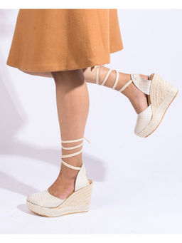 The White Pole - Women Cream Casual Wedges