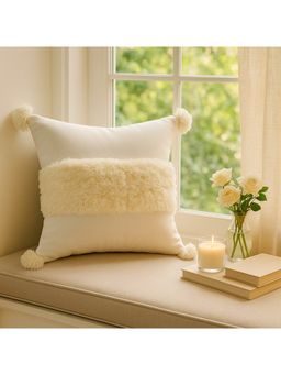 THROW PILLOW - Snowy White with white Tufting & Tassels Cushion Cover for Bright Décor