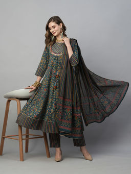 Heeposh - Green Printed Pure Cotton Kantha Work Anarkali Kurta with Embellished Yoke (Set of 3)